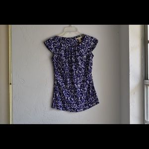 Banana republic blue and white top w/buttons